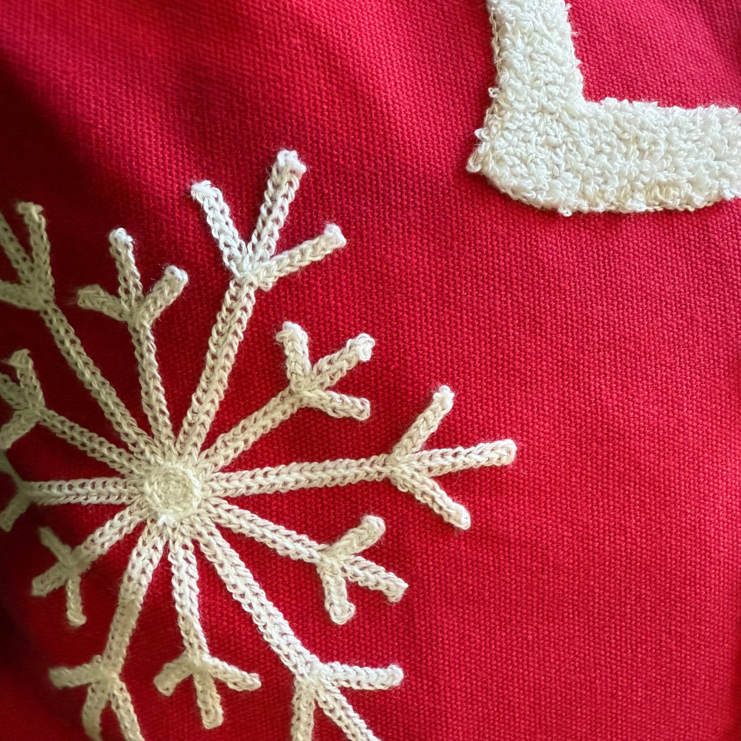 Red and White “Let it Snow” Embroidered Pillow Cover - Image 4